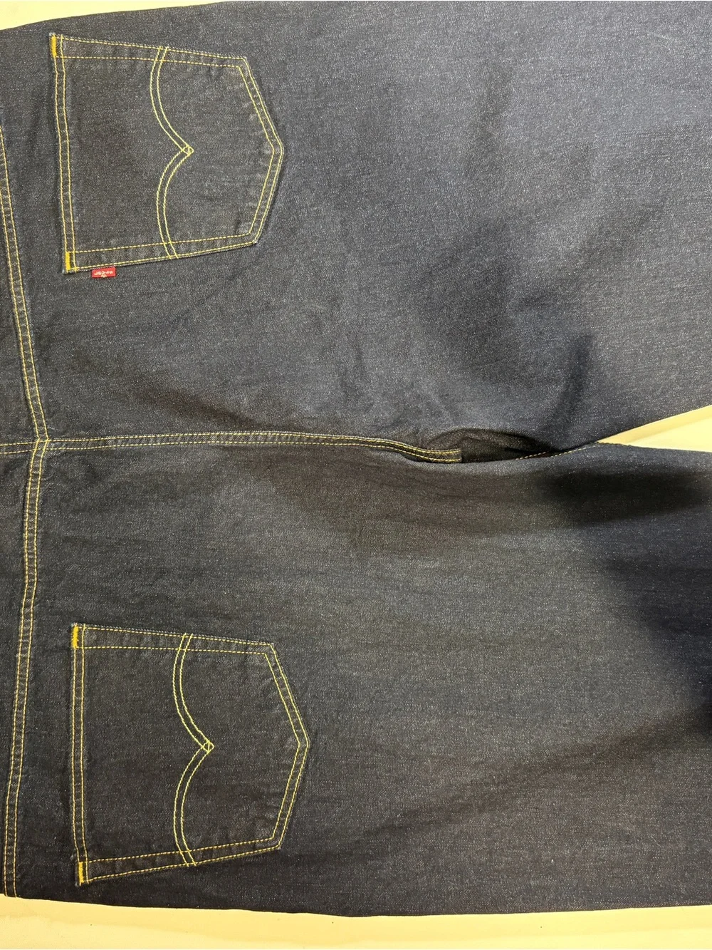 Levi's Men's Dark Blue Relaxed Fit Denim Jeans